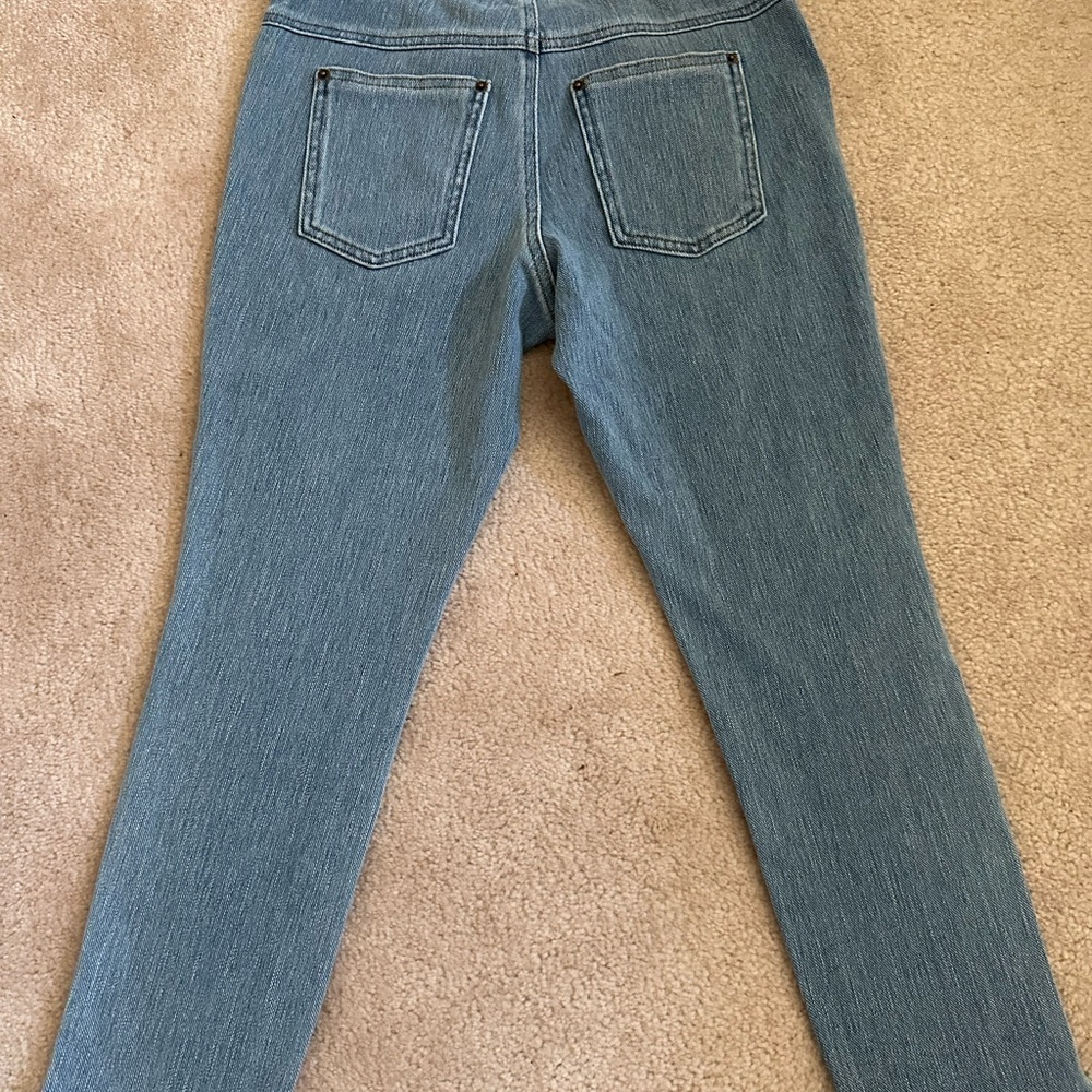 Low Rise Jeans! - Picture 2 of 2